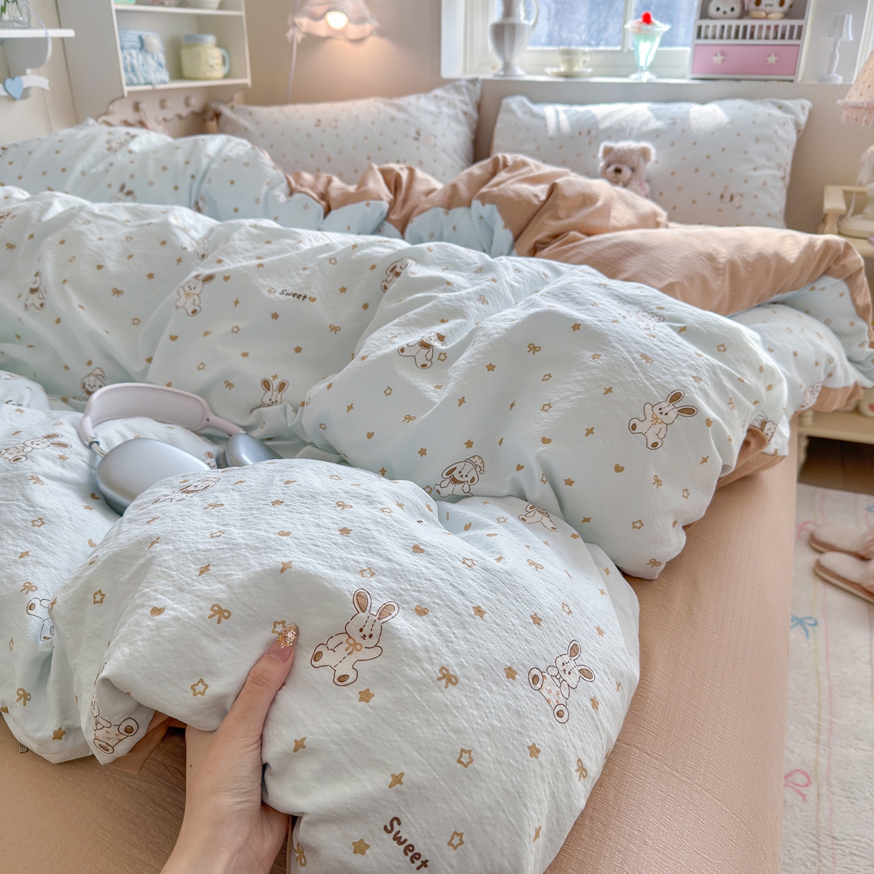 91家纺网 家纺一手货源 找家纺 罗亿家纺 2026新款小清新云感双层纱木棉四件套系列（小红书热款推荐） 星星屁屁兔