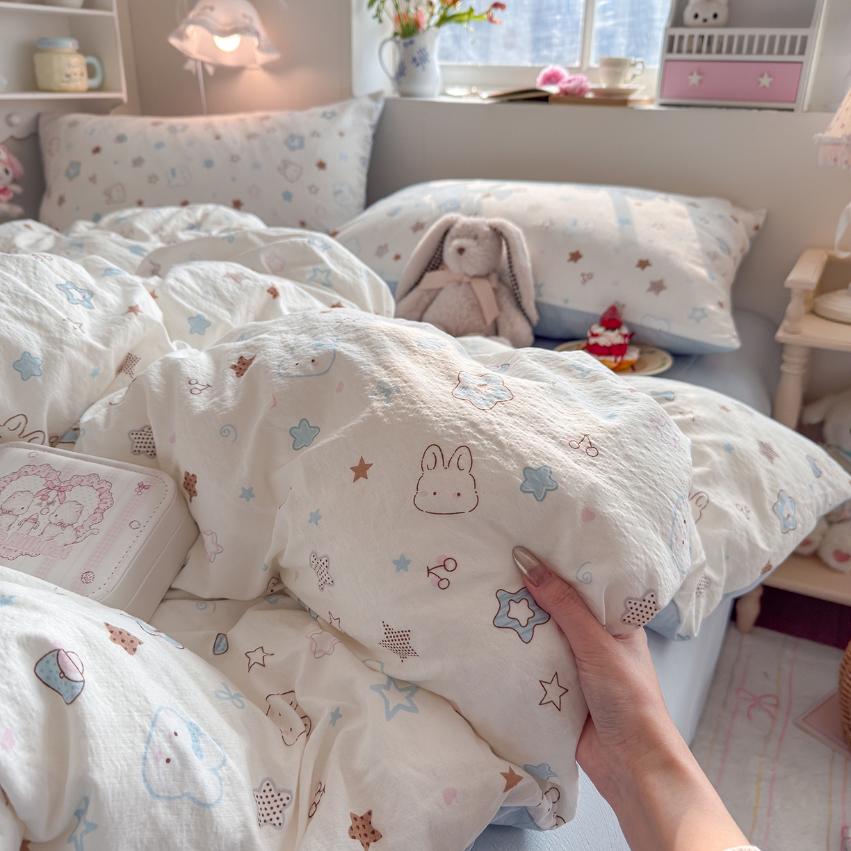 91家纺网 家纺一手货源 找家纺 罗亿家纺 2026新款小清新云感双层纱木棉四件套系列（小红书热款推荐） 星星兔