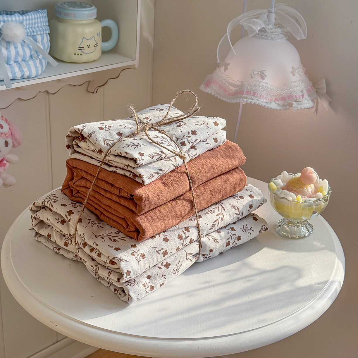 91家纺网 家纺一手货源 找家纺 罗亿家纺 2026新款小清新云感双层纱木棉四件套系列（小红书热款推荐） 枝蔓