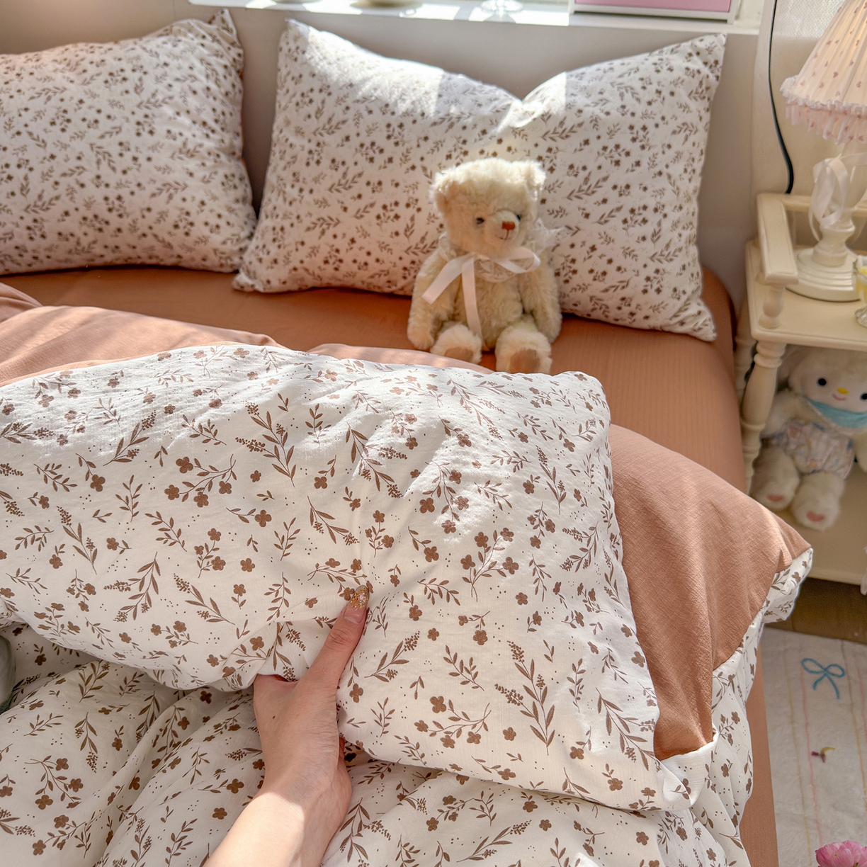 91家纺网 家纺一手货源 找家纺 罗亿家纺 2026新款小清新云感双层纱木棉四件套系列（小红书热款推荐） 枝蔓