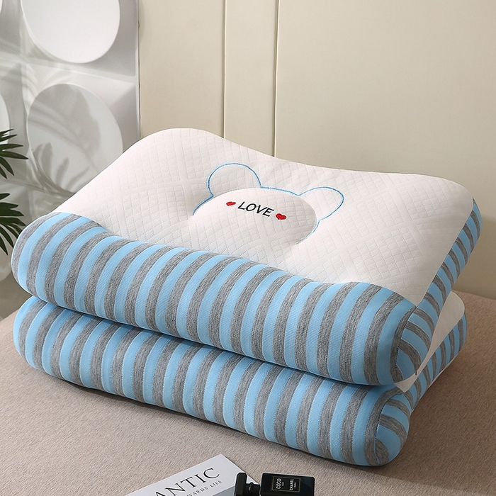 91家纺网 家纺一手货源 找家纺 锦鲤枕芯 2025新款spa情侣护颈枕枕头枕芯 小熊-蓝