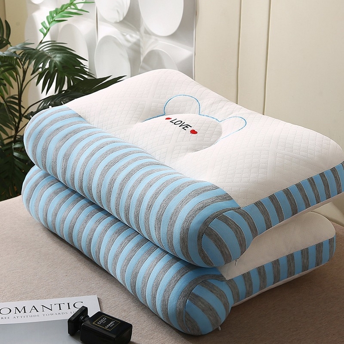 91家纺网 家纺一手货源 找家纺 锦鲤枕芯 2025新款spa情侣护颈枕枕头枕芯 小熊-蓝