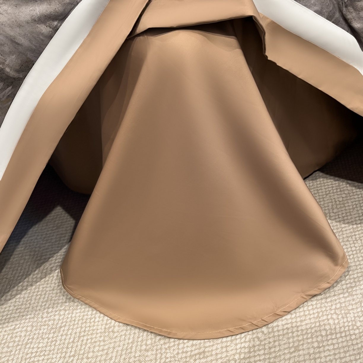 91家纺网 家纺一手货源 找家纺 博纳家纺 2026新款正宗60支纯棉 活性数码印花 宽边高级简奢 撞色拼角 纯棉四件套 玉树临风