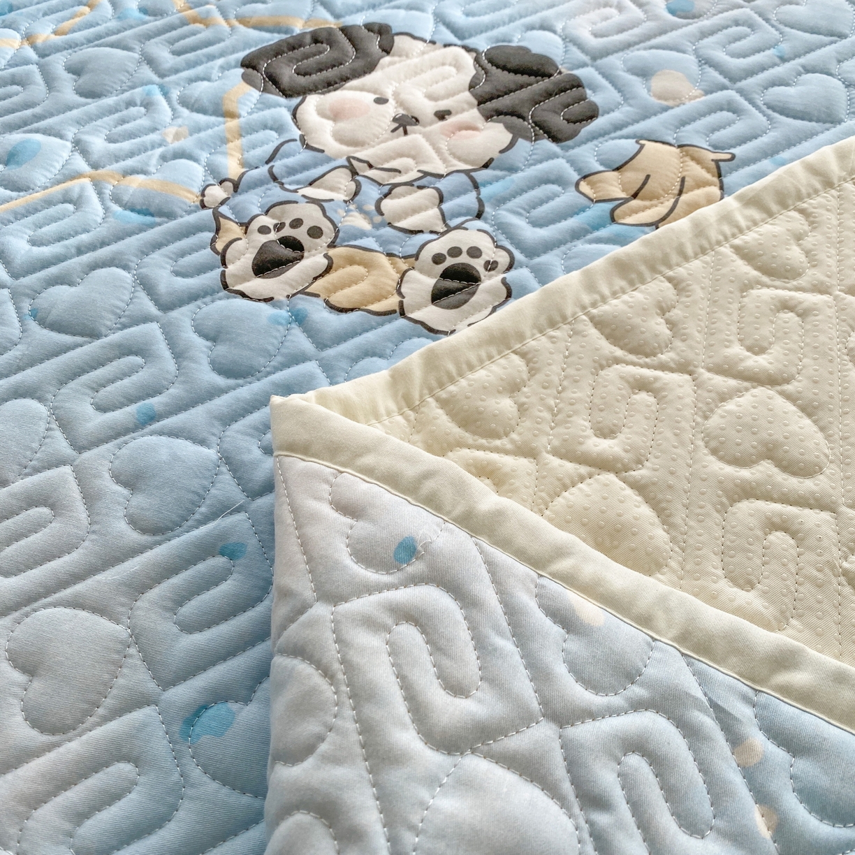 91家纺网 家纺一手货源 找家纺 （总）一电 2026新款定做纯棉榻榻米床盖 防滑A类四季通用夹棉炕罩 软垫大炕专用床单