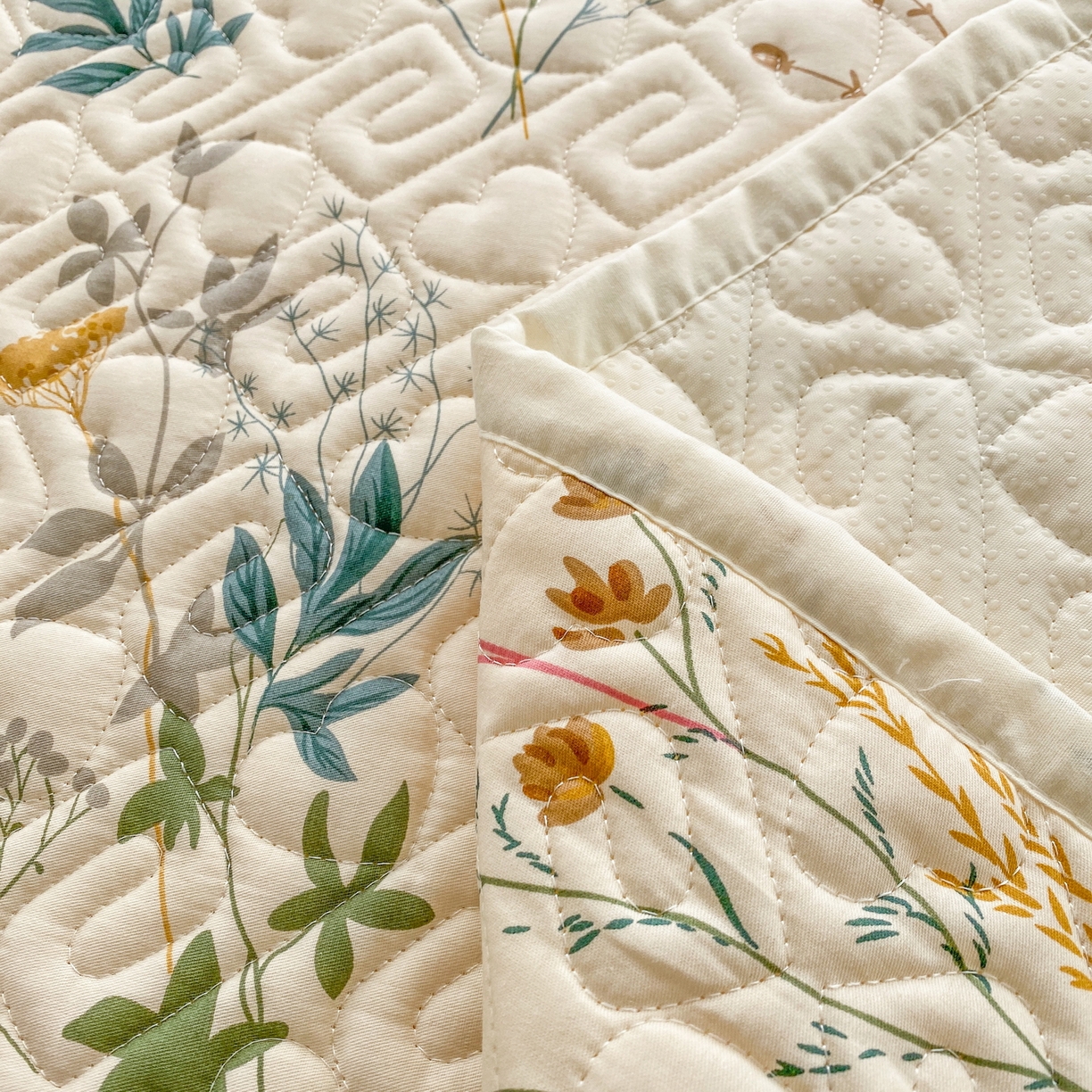 91家纺网 家纺一手货源 找家纺 一电 2026新款定做纯棉榻榻米床盖 防滑A类四季通用夹棉炕罩 软垫大炕专用床单 东篱