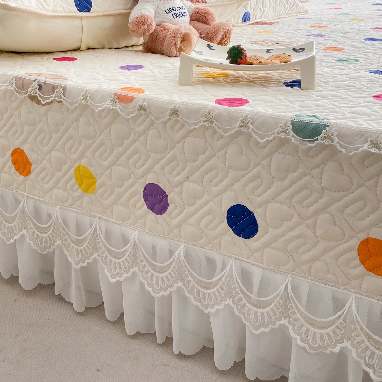 91家纺网 家纺一手货源 找家纺 一电 2026新款定做纯棉榻榻米床盖 防滑A类四季通用夹棉炕罩 软垫大炕专用床单 柔色圆点