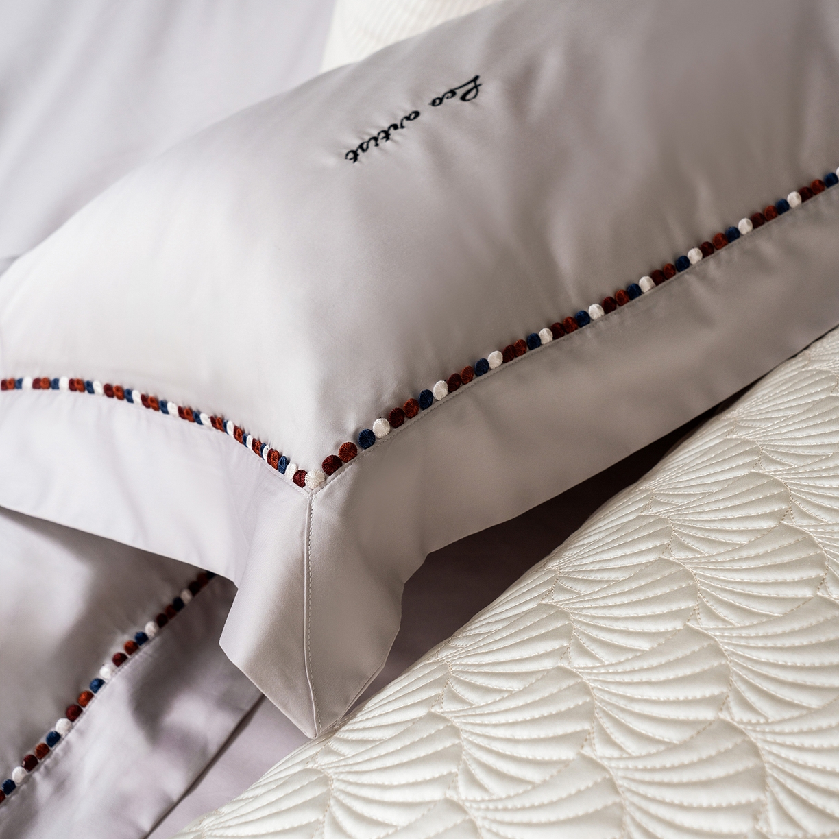 91家纺网 家纺一手货源 找家纺 涞澳家纺 2025新款埃及长绒棉四件套-皙光 皙光-奶白灰