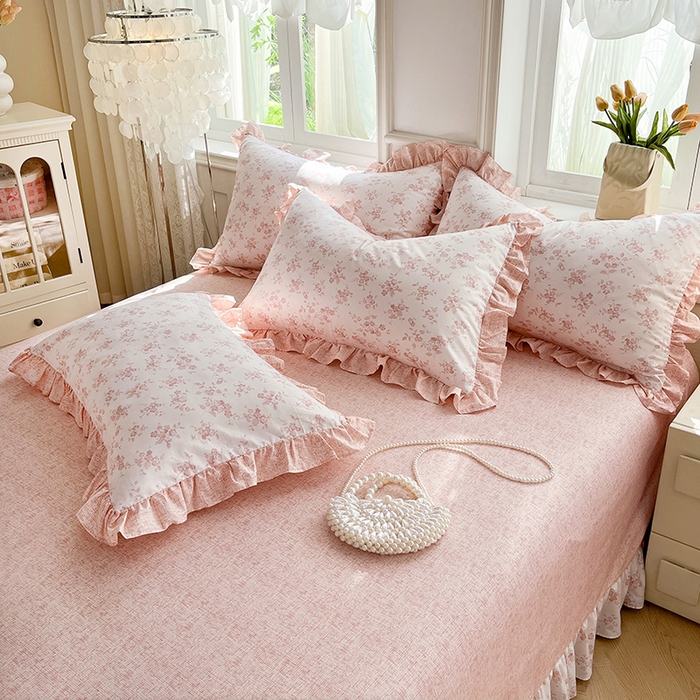 91家纺网 家纺一手货源 找家纺 兴美佳家纺 2026新款全棉印花韩版花边床裙款四件套 花开半夏-粉