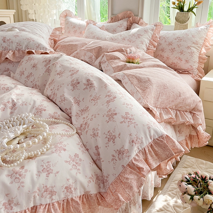 91家纺网 家纺一手货源 找家纺 兴美佳家纺 2026新款全棉印花韩版花边床裙款四件套 花开半夏-粉