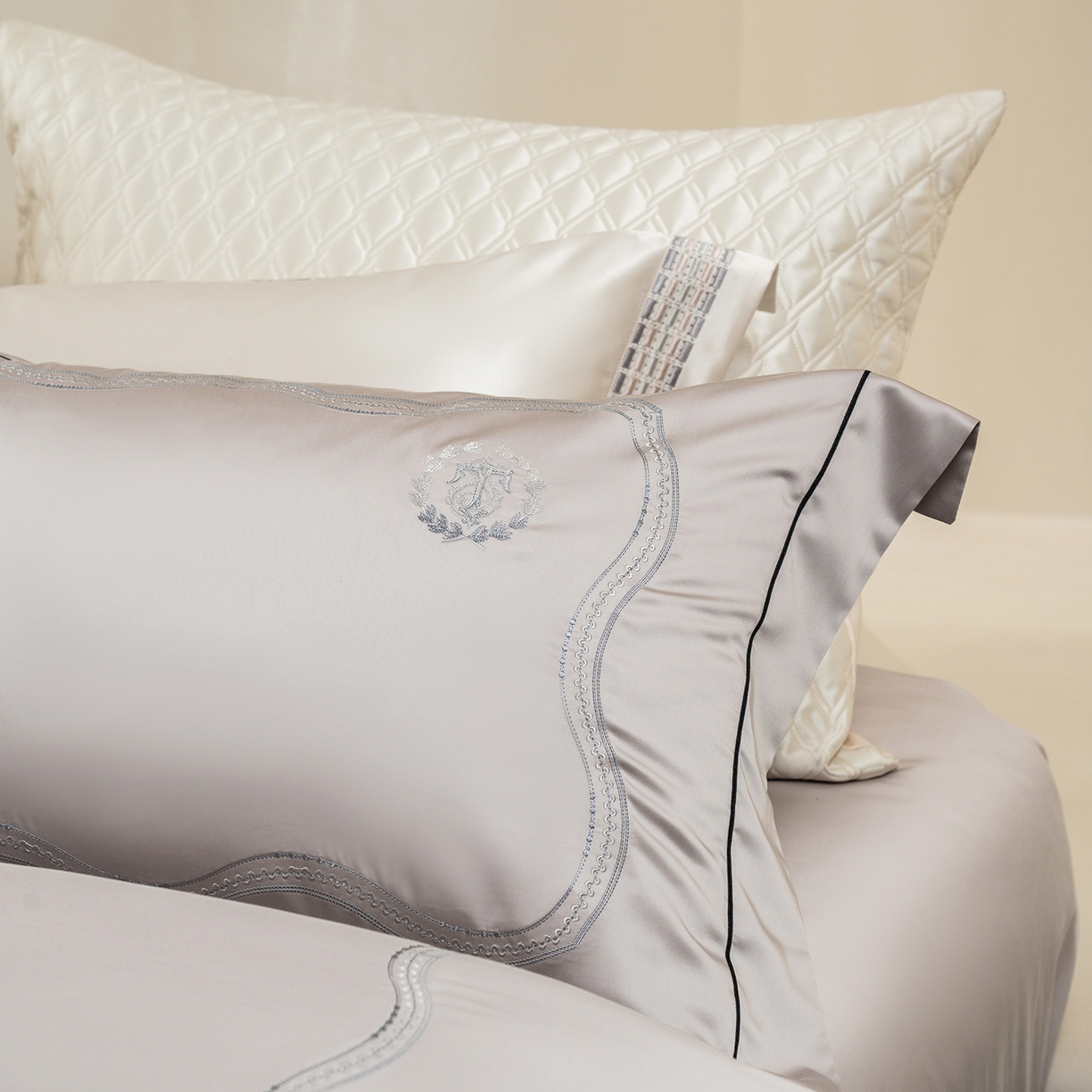 91家纺网 家纺一手货源 找家纺 （总）涞澳家纺 2025新款东帝兴岚雾四件套-椿禾