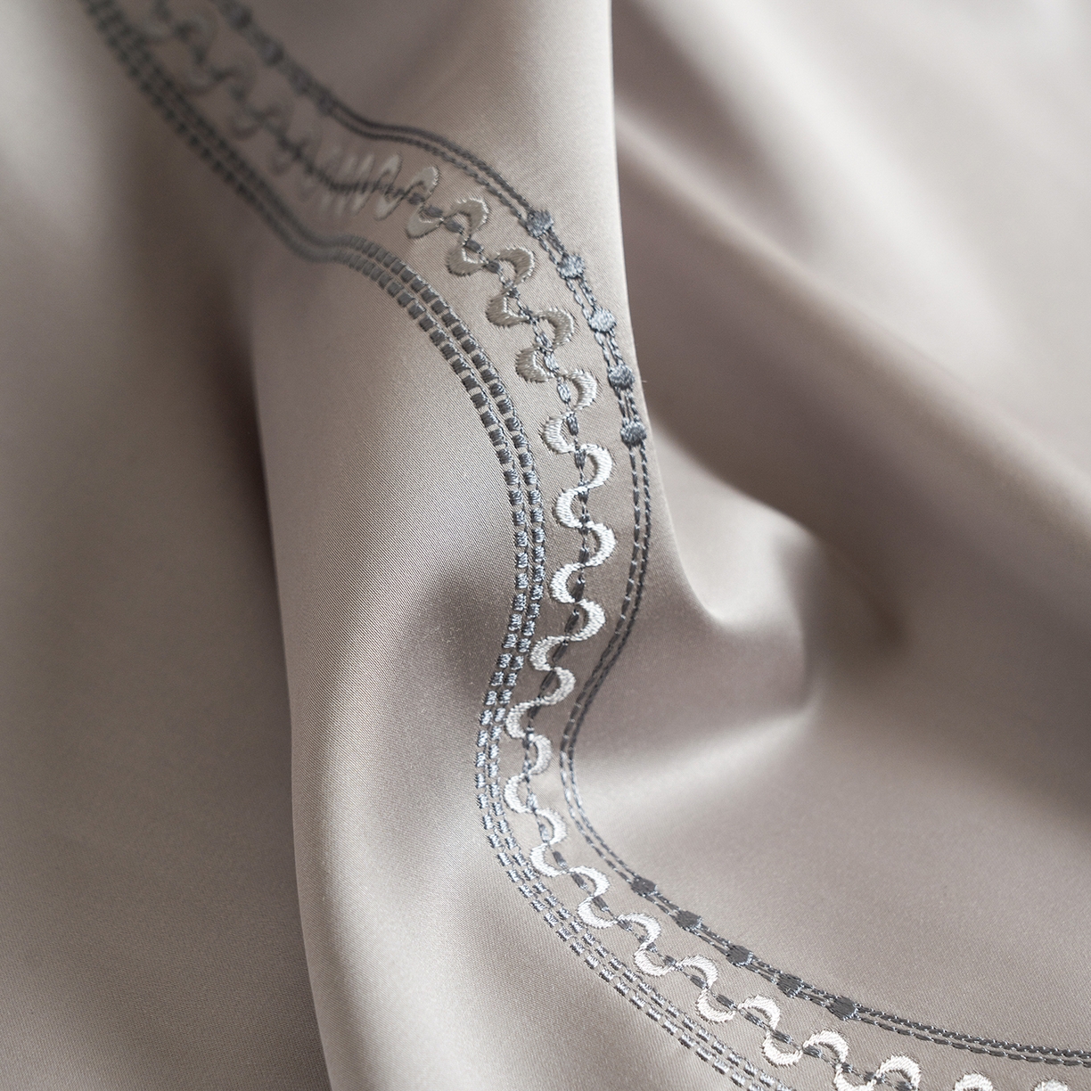 91家纺网 家纺一手货源 找家纺 涞澳家纺 2025新款东帝兴岚雾四件套-椿禾 椿禾-灰