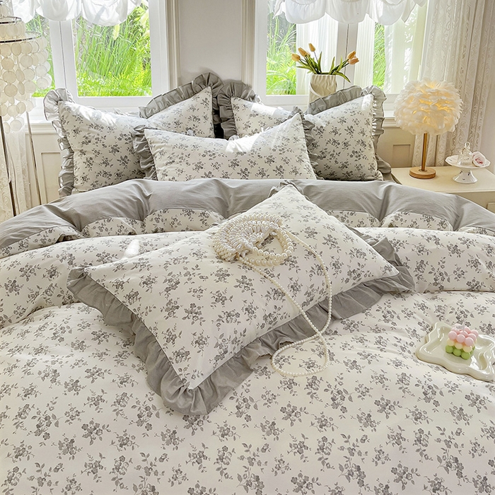 91家纺网 家纺一手货源 找家纺 兴美佳家纺 2026新款全棉印花韩版花边床裙款四件套 花开半夏-灰