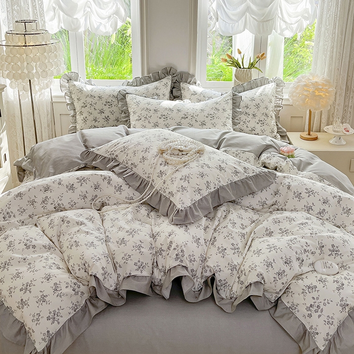 91家纺网 家纺一手货源 找家纺 兴美佳家纺 2026新款全棉印花韩版花边床裙款四件套 花开半夏-灰