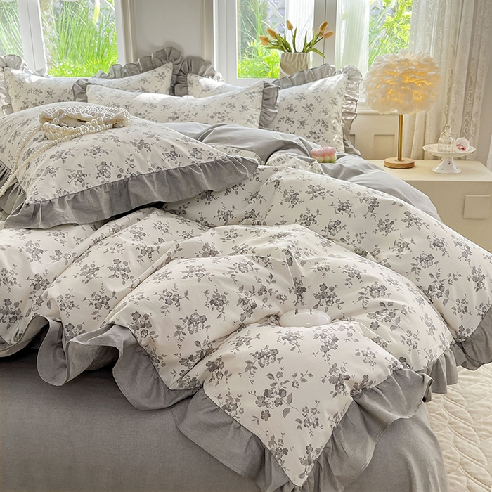 91家纺网 家纺一手货源 找家纺 兴美佳家纺 2026新款全棉印花韩版花边床裙款四件套 花开半夏-灰