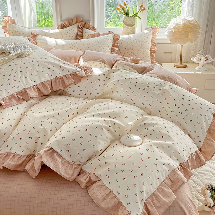 91家纺网 家纺一手货源 找家纺 兴美佳家纺 2026新款全棉印花韩版花边床裙款四件套 可可樱桃