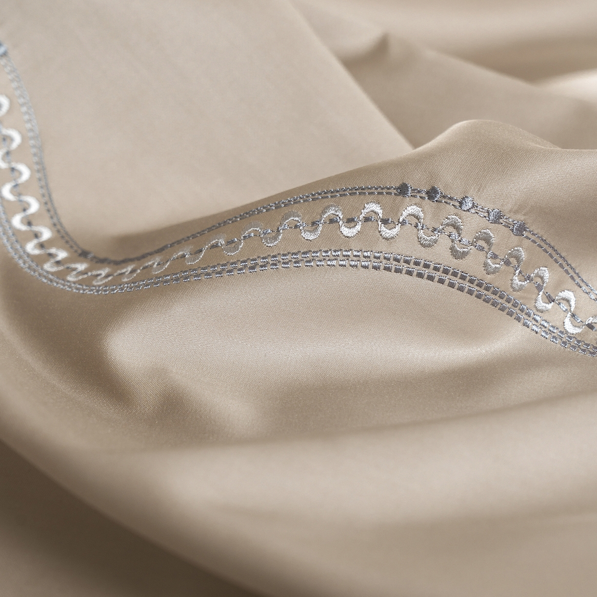 91家纺网 家纺一手货源 找家纺 涞澳家纺 2025新款东帝兴岚雾四件套-椿禾 椿禾-乳褐