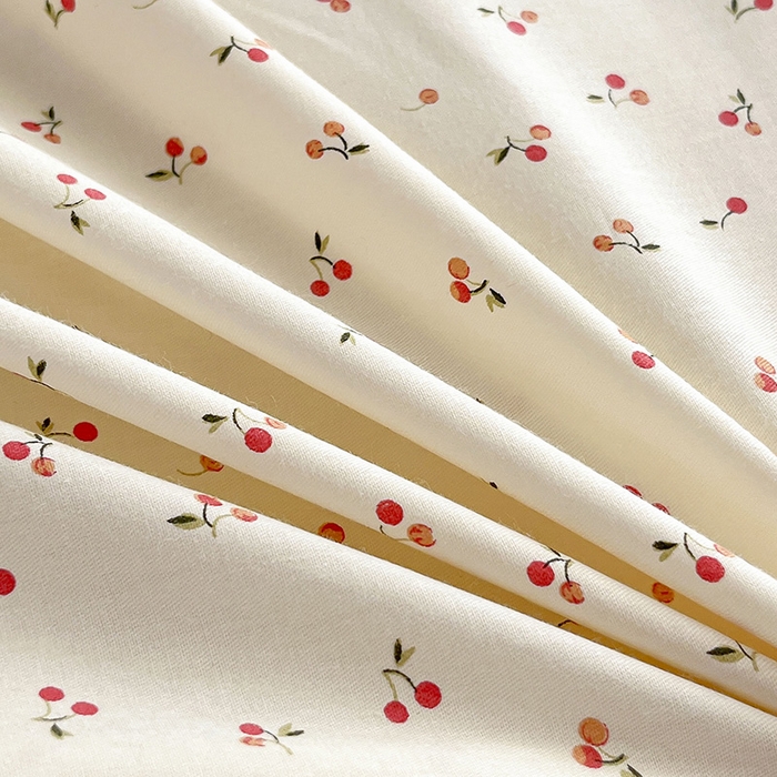 91家纺网 家纺一手货源 找家纺 兴美佳家纺 2026新款全棉印花韩版花边床裙款四件套 可可樱桃