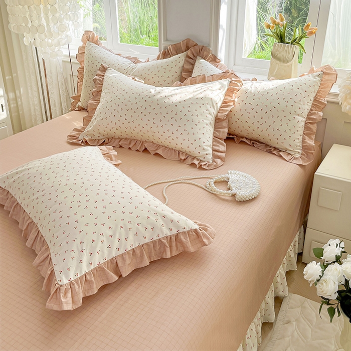 91家纺网 家纺一手货源 找家纺 兴美佳家纺 2026新款全棉印花韩版花边床裙款四件套 可可樱桃