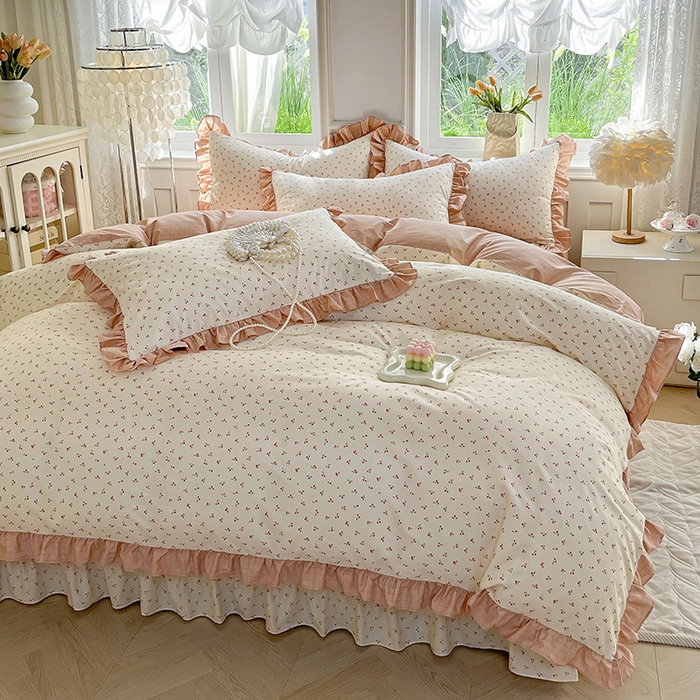 91家纺网 家纺一手货源 找家纺 兴美佳家纺 2026新款全棉印花韩版花边床裙款四件套 可可樱桃