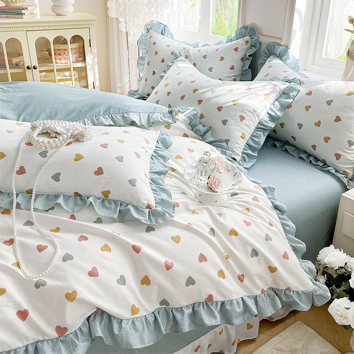 91家纺网 家纺一手货源 找家纺 兴美佳家纺 2026新款全棉印花韩版花边床裙款四件套 怦然心动