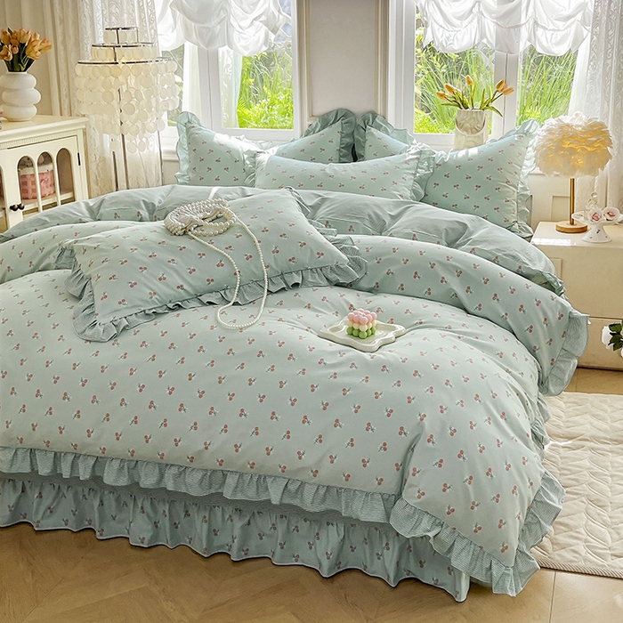 91家纺网 家纺一手货源 找家纺 兴美佳家纺 2026新款全棉印花韩版花边床裙款四件套 绽放樱桃