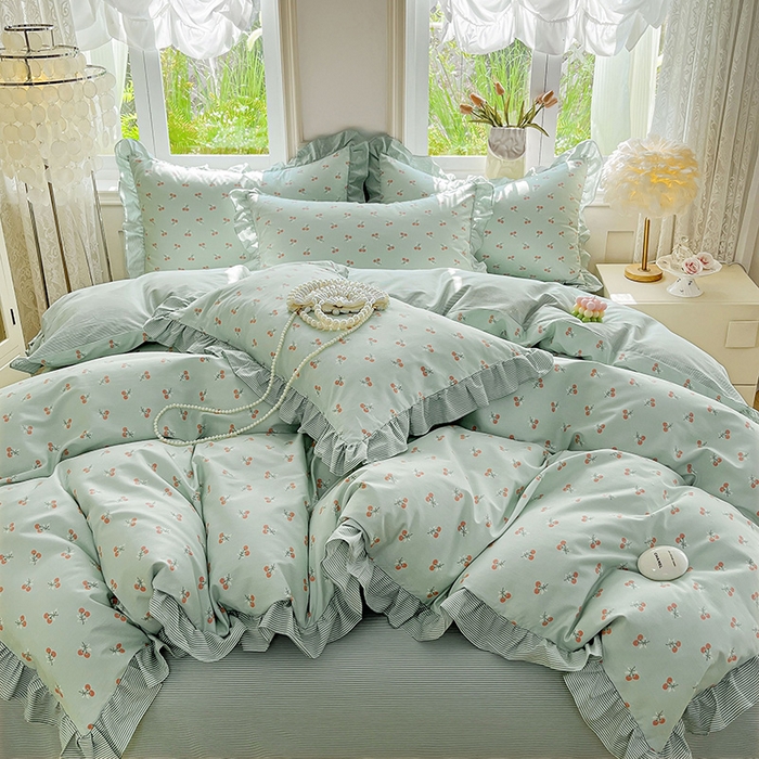 91家纺网 家纺一手货源 找家纺 兴美佳家纺 2026新款全棉印花韩版花边床裙款四件套 绽放樱桃