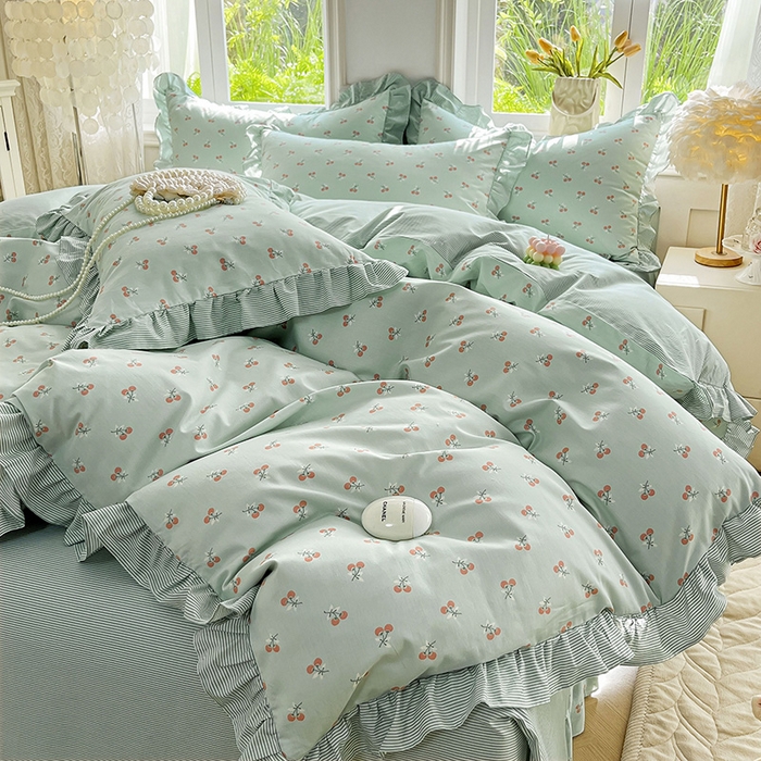 91家纺网 家纺一手货源 找家纺 兴美佳家纺 2026新款全棉印花韩版花边床裙款四件套 绽放樱桃