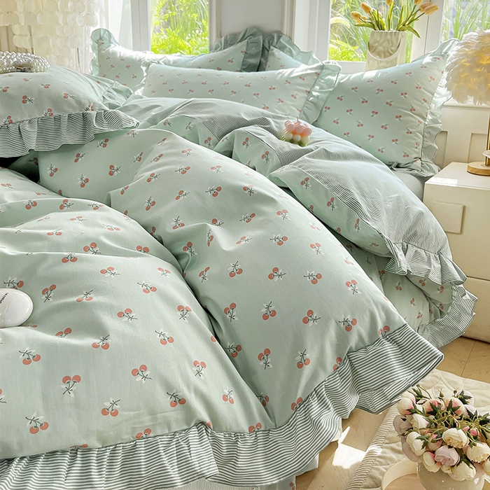 91家纺网 家纺一手货源 找家纺 兴美佳家纺 2026新款全棉印花韩版花边床裙款四件套 绽放樱桃