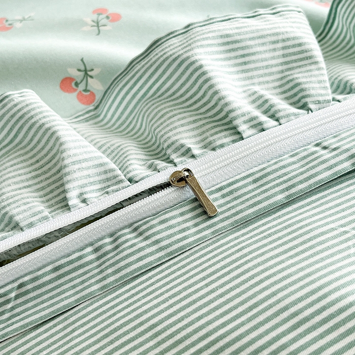 91家纺网 家纺一手货源 找家纺 兴美佳家纺 2026新款全棉印花韩版花边床裙款四件套 绽放樱桃