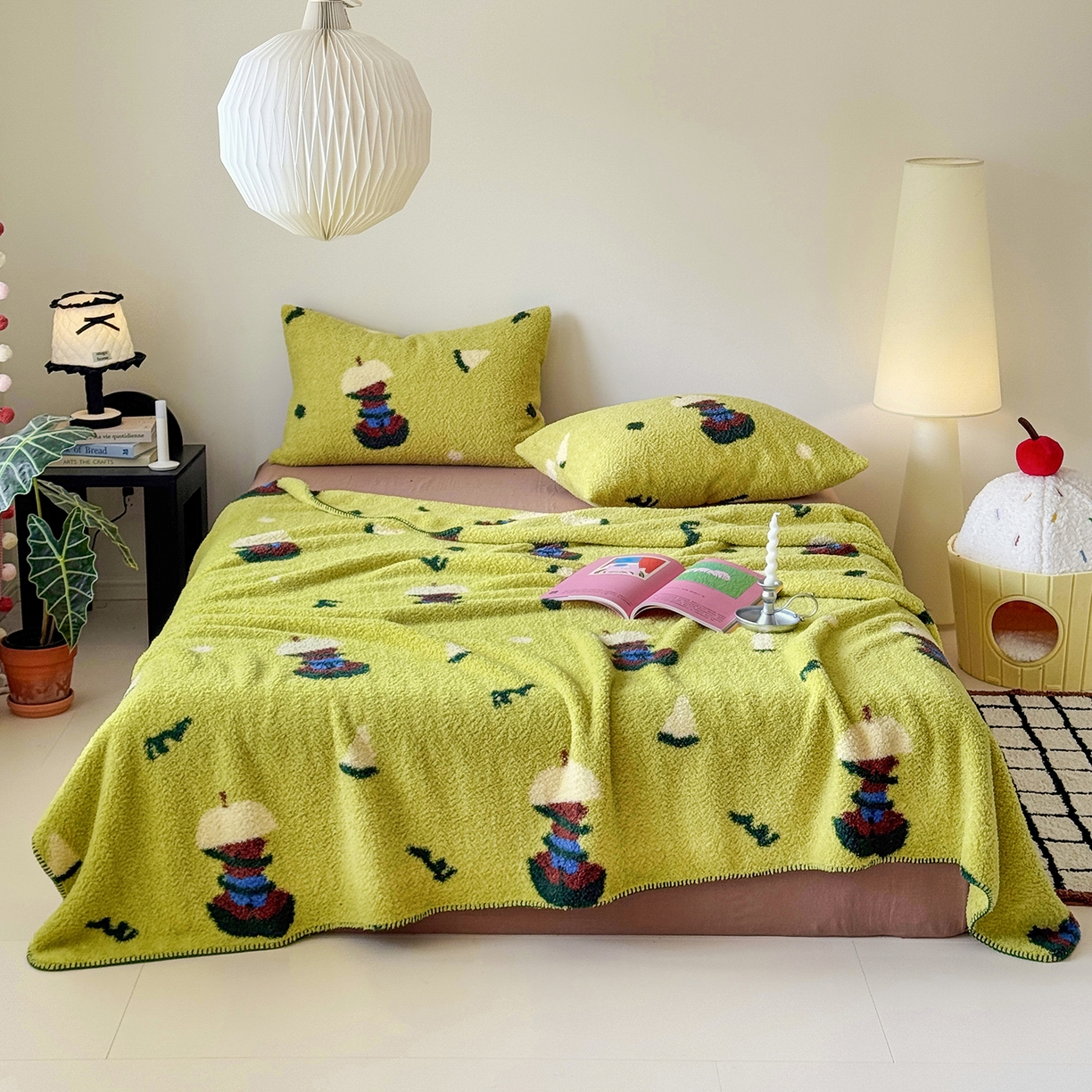 91家纺网 家纺一手货源 找家纺 舒隅家纺 2026新款多功能针织半边绒毯 苹果小熊