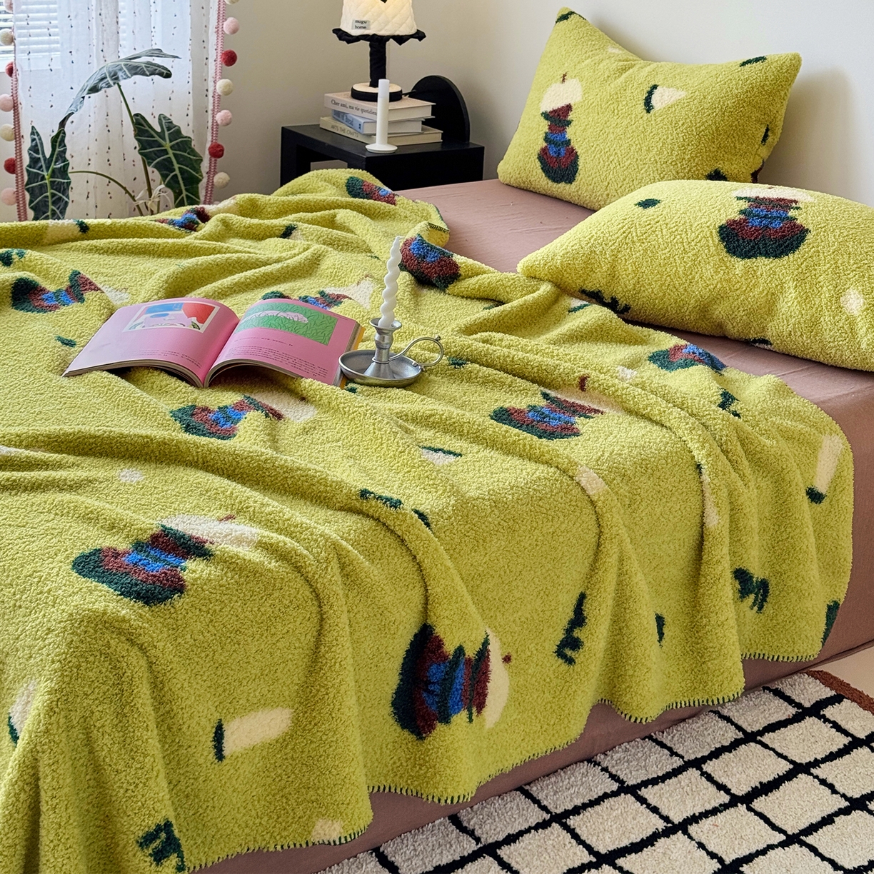 91家纺网 家纺一手货源 找家纺 舒隅家纺 2026新款多功能针织半边绒毯 苹果小熊