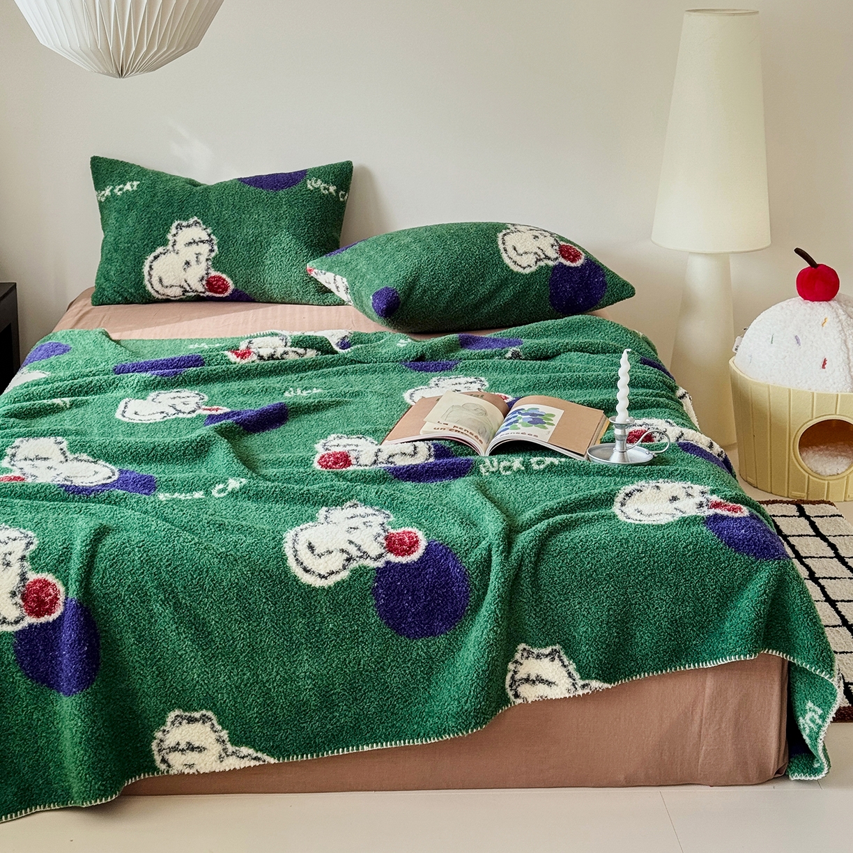 91家纺网 家纺一手货源 找家纺 舒隅家纺 2026新款多功能针织半边绒毯 绒球小猫