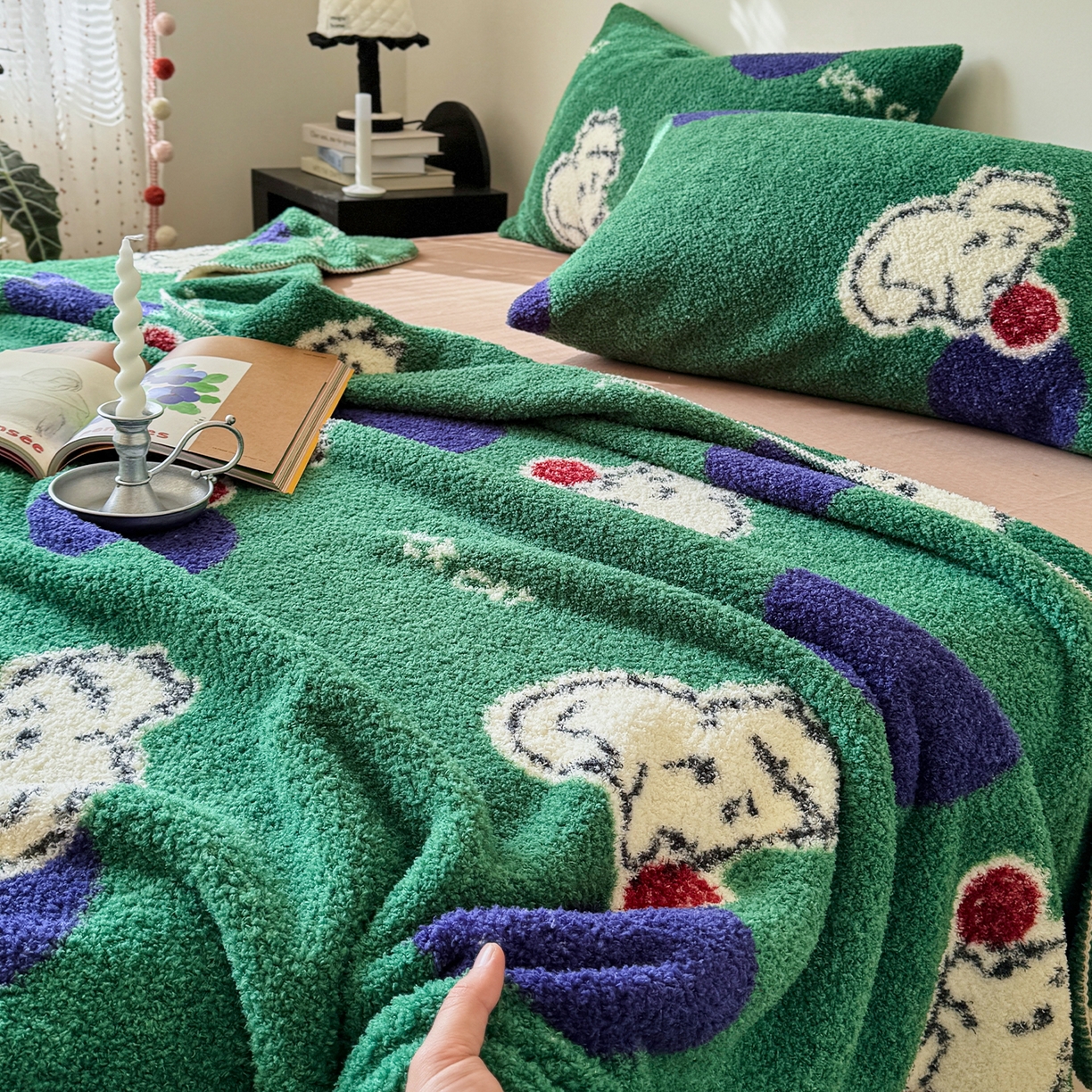 91家纺网 家纺一手货源 找家纺 舒隅家纺 2026新款多功能针织半边绒毯 绒球小猫