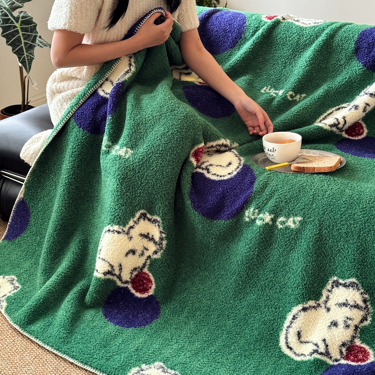 91家纺网 家纺一手货源 找家纺 舒隅家纺 2026新款多功能针织半边绒毯 绒球小猫