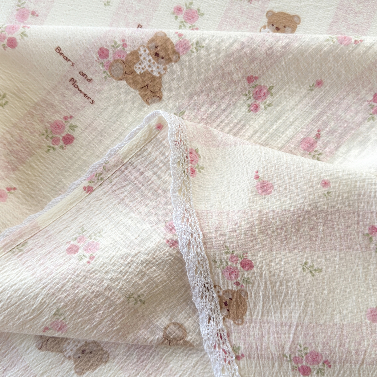 91家纺网 家纺一手货源 找家纺 沐芷 2026 【提供买家秀】A类白花边床单单件 单人双人床单三件套 玫瑰熊