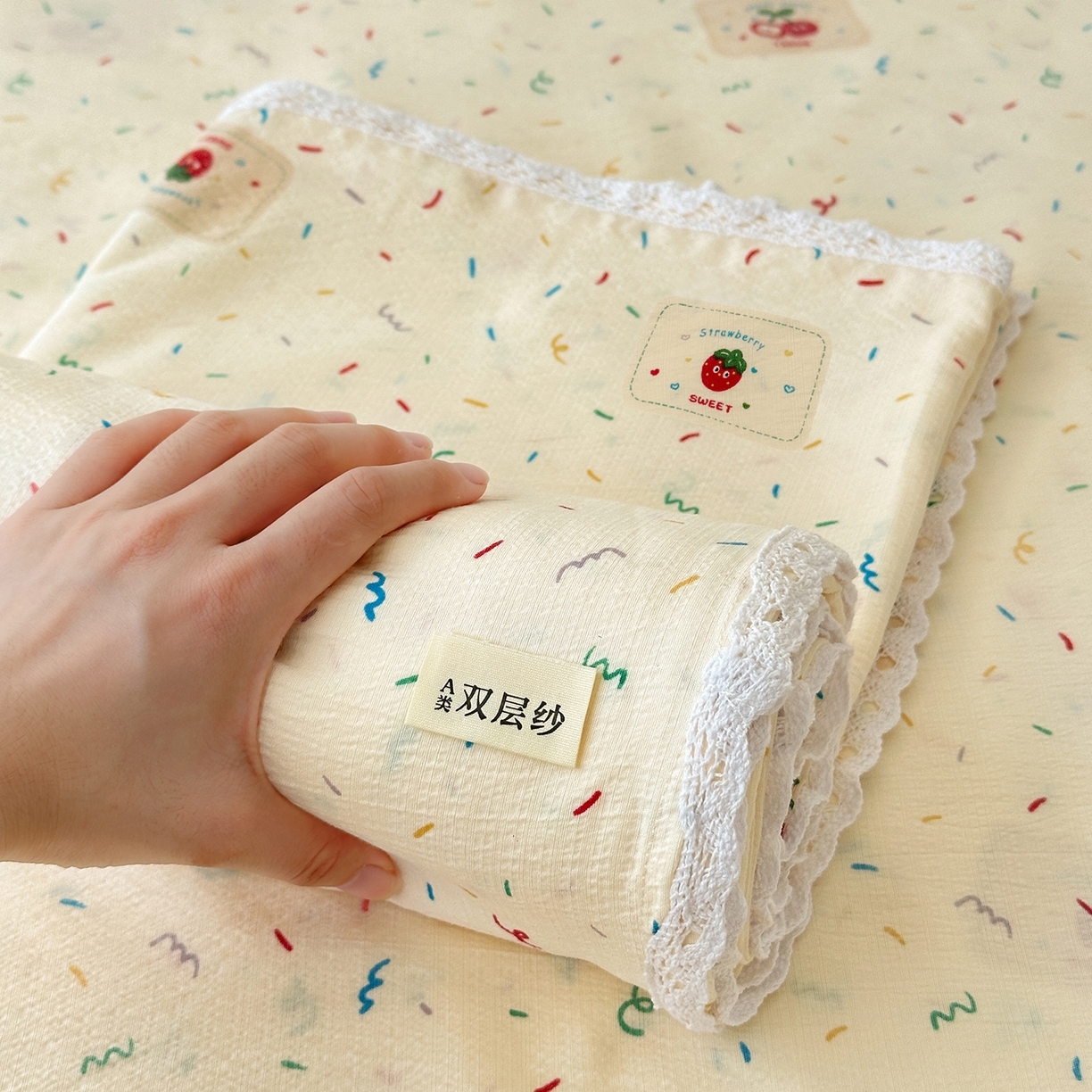 91家纺网 家纺一手货源 找家纺 沐芷 2026 【提供买家秀】A类白花边床单单件 单人双人床单三件套 草莓糖霜