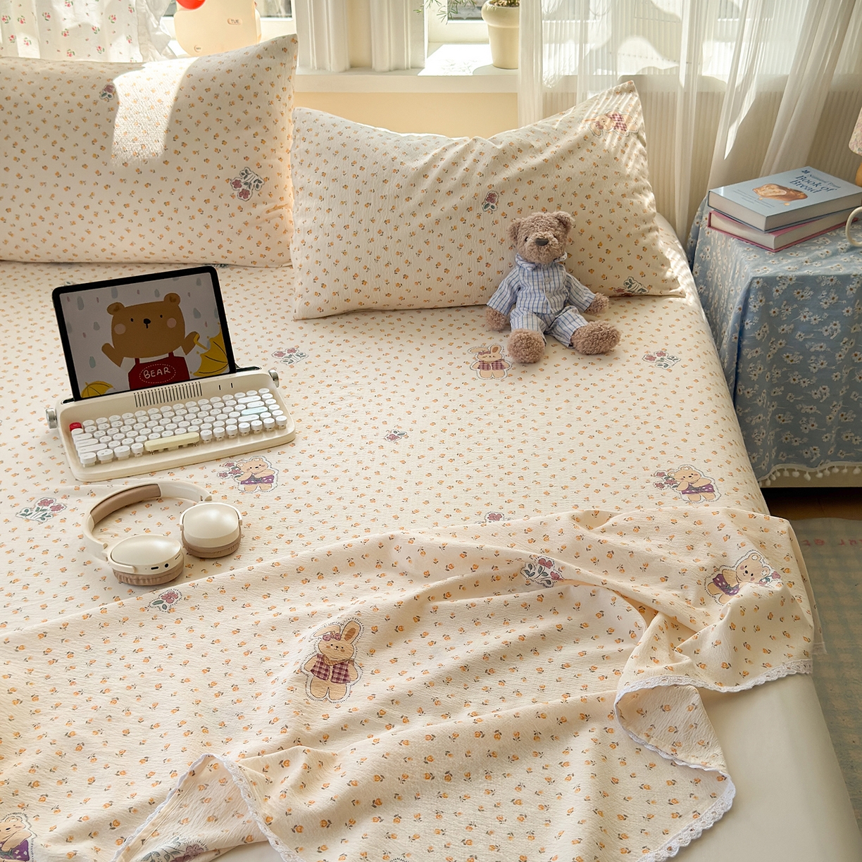 91家纺网 家纺一手货源 找家纺 沐芷 2026 【提供买家秀】A类白花边床单单件 单人双人床单三件套 春日小熊