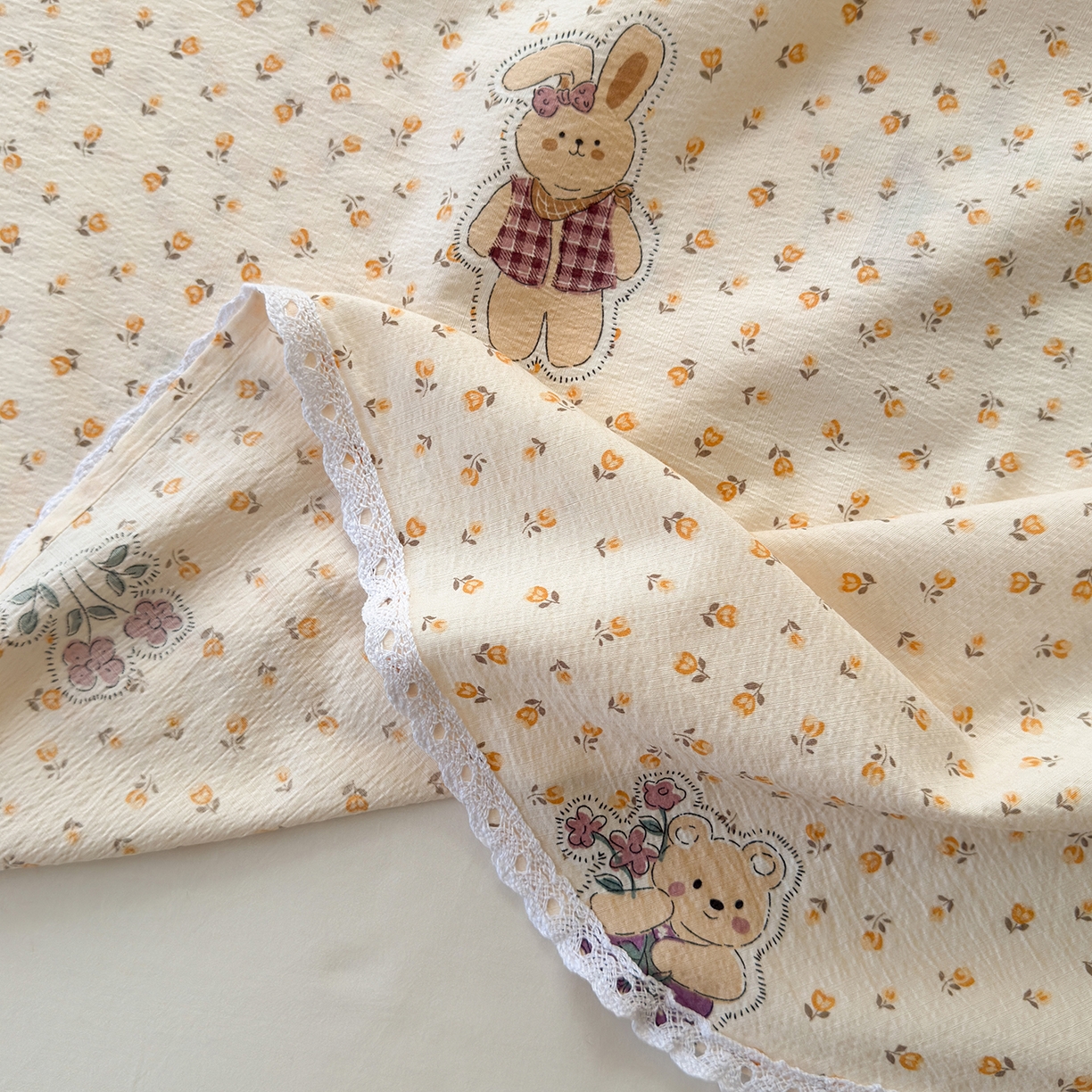 91家纺网 家纺一手货源 找家纺 沐芷 2026 【提供买家秀】A类白花边床单单件 单人双人床单三件套 春日小熊