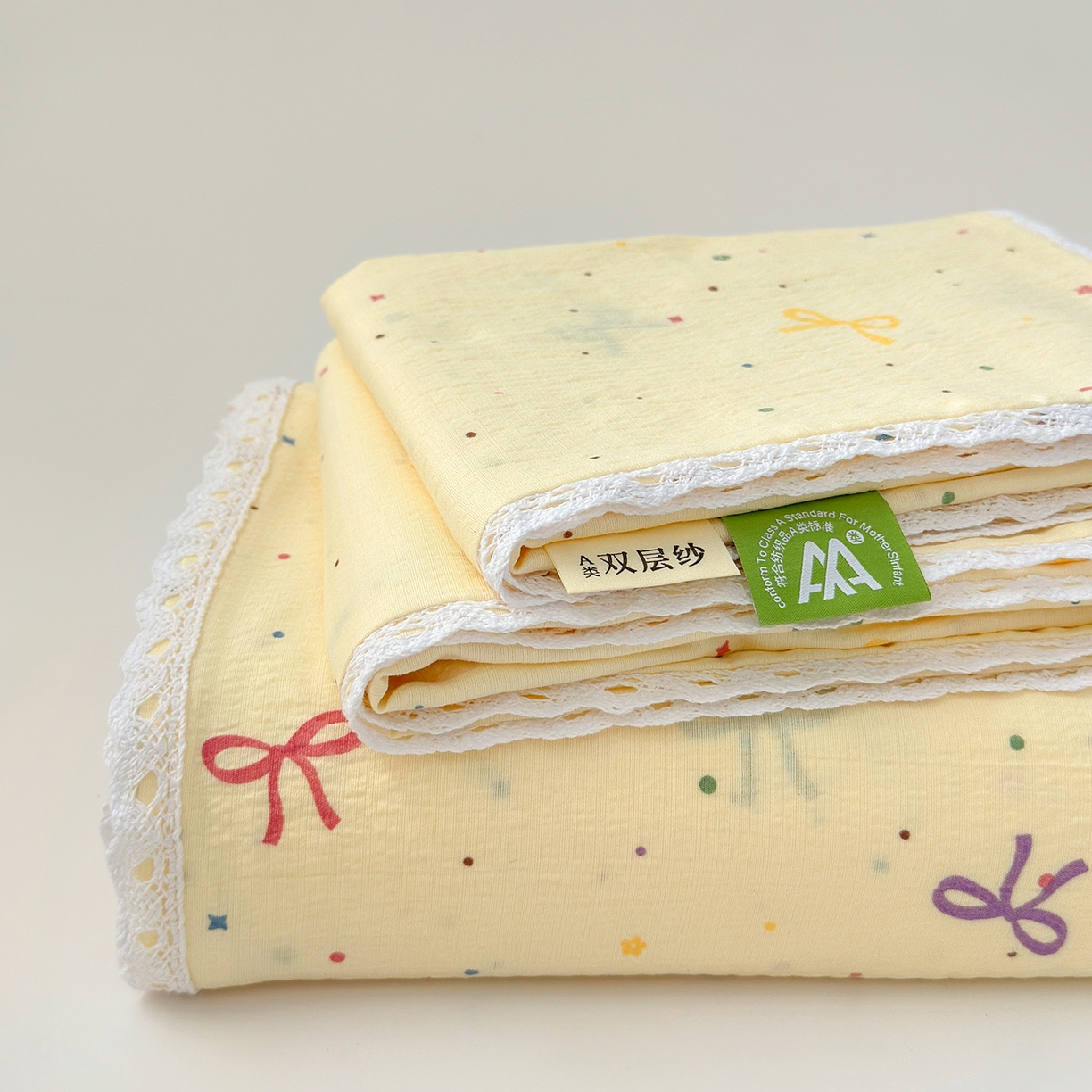 91家纺网 家纺一手货源 找家纺 沐芷 2026 【提供买家秀】A类白花边床单单件 单人双人床单三件套 蜡笔画