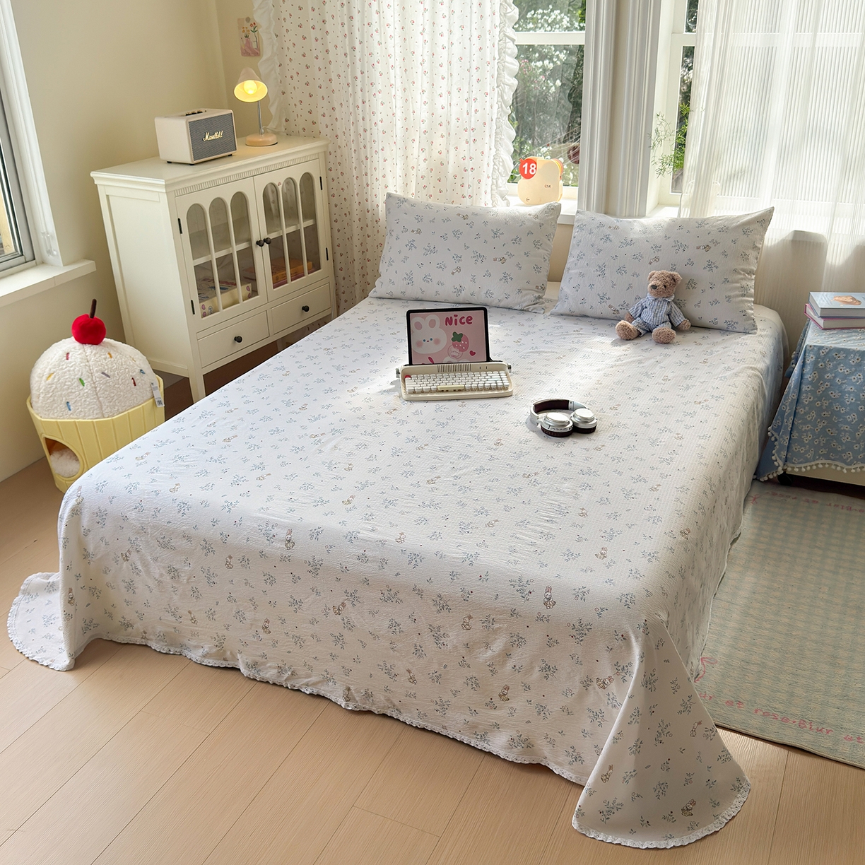 91家纺网 家纺一手货源 找家纺 沐芷 2026 【提供买家秀】A类白花边床单单件 单人双人床单三件套 徘徊兔兔