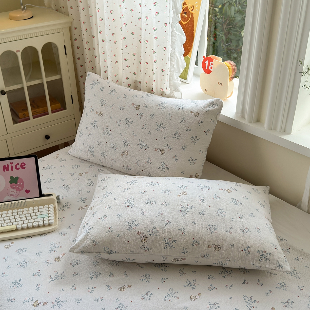 91家纺网 家纺一手货源 找家纺 沐芷 2026 【提供买家秀】A类白花边床单单件 单人双人床单三件套 徘徊兔兔