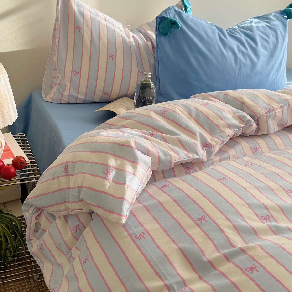 91家纺网 家纺一手货源 找家纺 三朵家纺 2026新款13070可爱INS风全棉四件套 芭蕾蝴蝶结