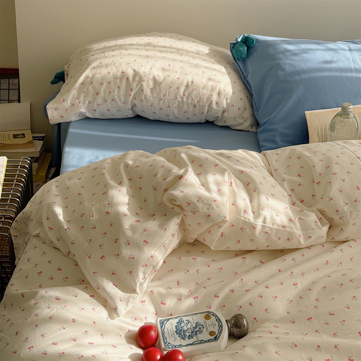 91家纺网 家纺一手货源 找家纺 三朵家纺 2026新款13070可爱INS风全棉四件套 小樱桃-粉