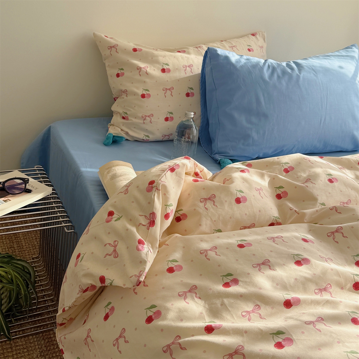 91家纺网 家纺一手货源 找家纺 三朵家纺 2026新款13070可爱INS风全棉四件套 甜心樱桃