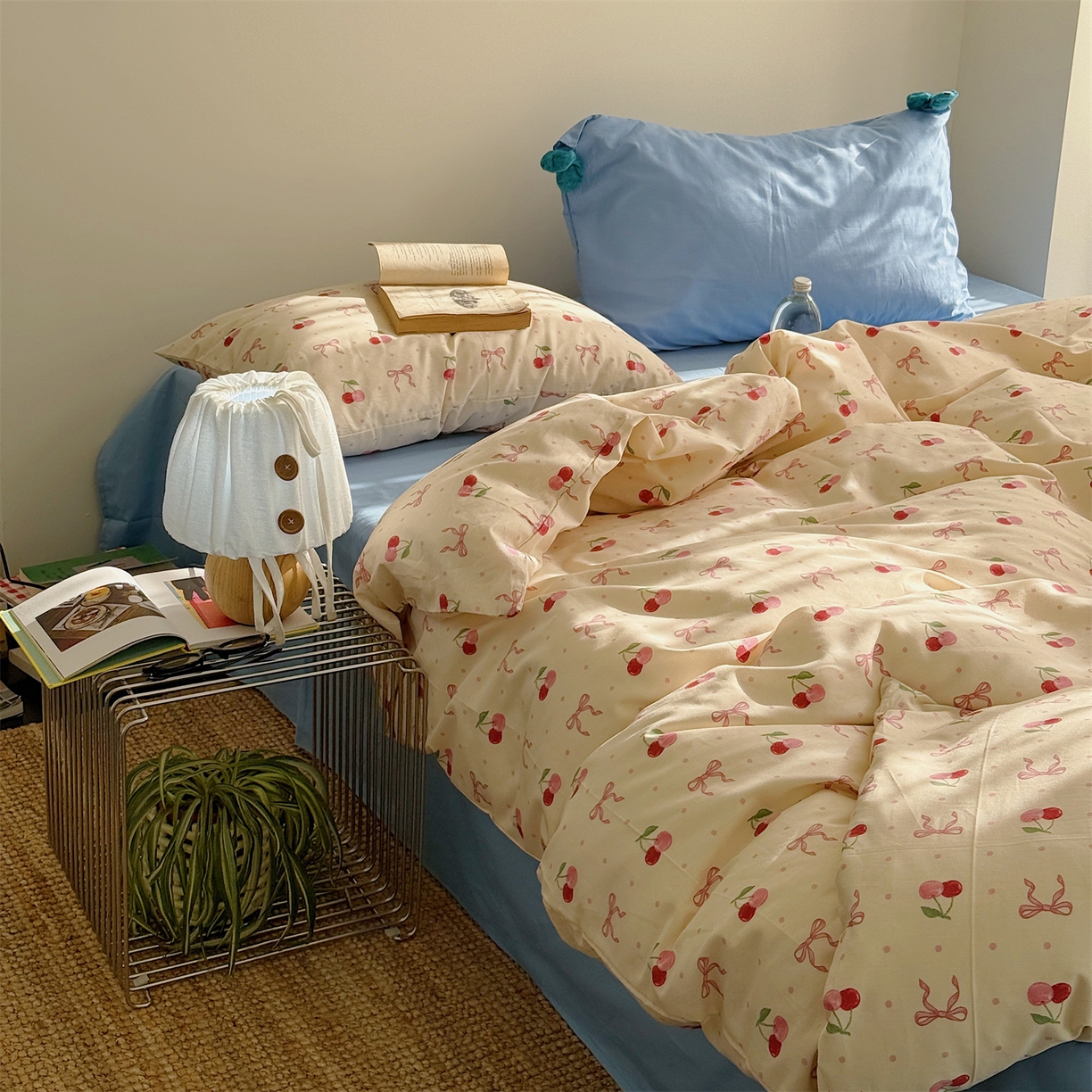 91家纺网 家纺一手货源 找家纺 三朵家纺 2026新款13070可爱INS风全棉四件套 甜心樱桃