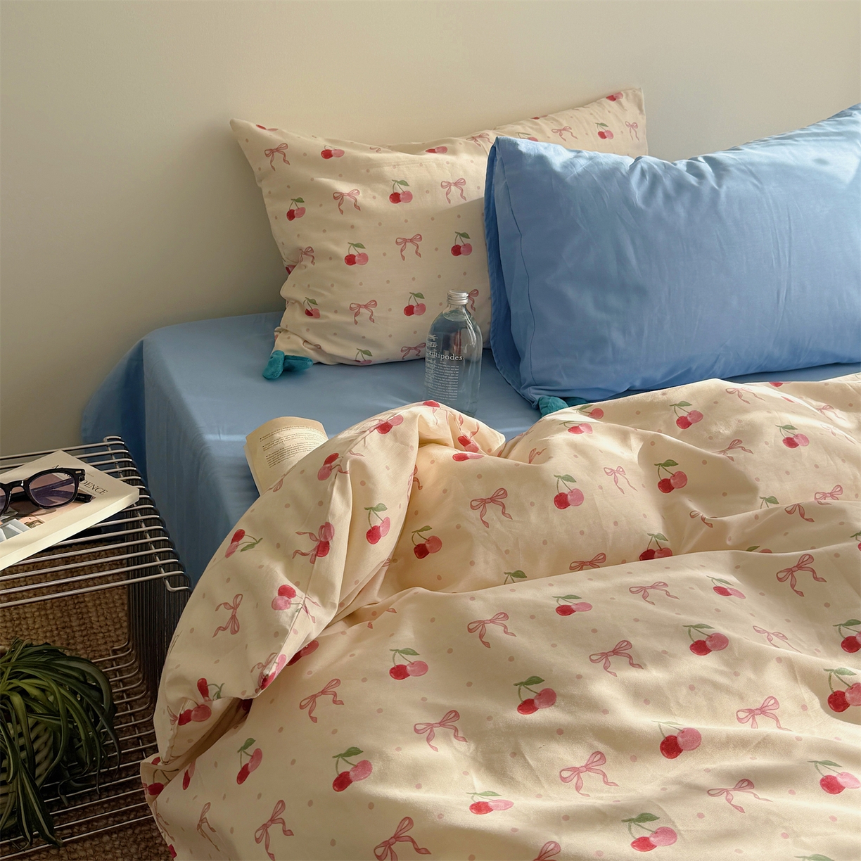 91家纺网 家纺一手货源 找家纺 三朵家纺 2026新款13070可爱INS风全棉四件套 甜心樱桃