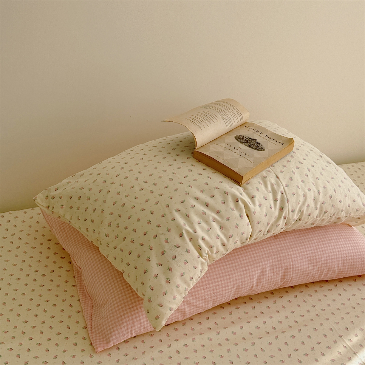 91家纺网 家纺一手货源 找家纺 三朵家纺 2026新款水洗棉碎花INS博主风混搭全棉四件套 莫里