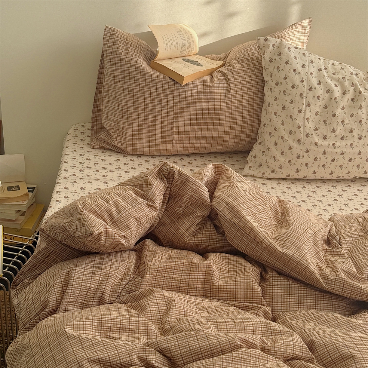 91家纺网 家纺一手货源 找家纺 三朵家纺 2026新款水洗棉碎花INS博主风混搭全棉四件套 漫花