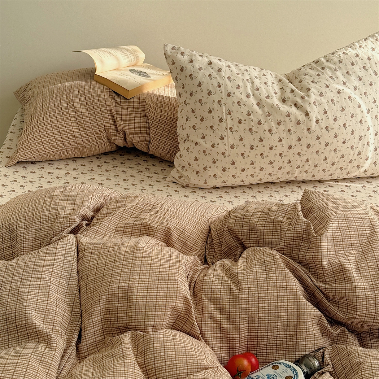 91家纺网 家纺一手货源 找家纺 三朵家纺 2026新款水洗棉碎花INS博主风混搭全棉四件套 漫花