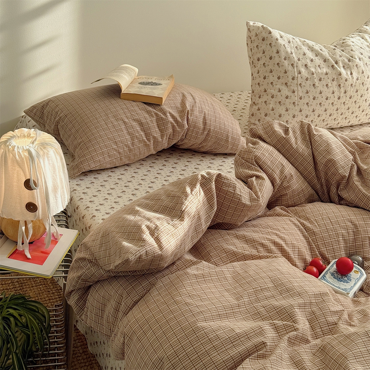 91家纺网 家纺一手货源 找家纺 三朵家纺 2026新款水洗棉碎花INS博主风混搭全棉四件套 漫花